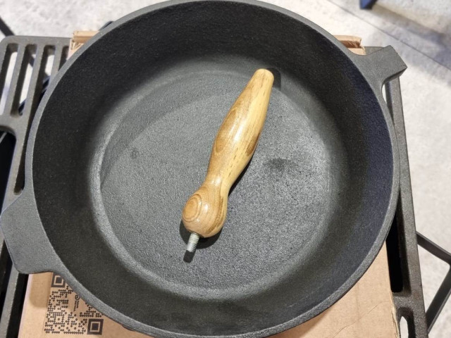 Чугунная сковорода 260х60мм со съёмной ручкой