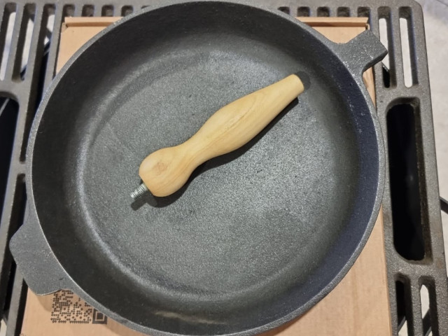 Чугунная сковорода 240х40мм со съёмной ручкой