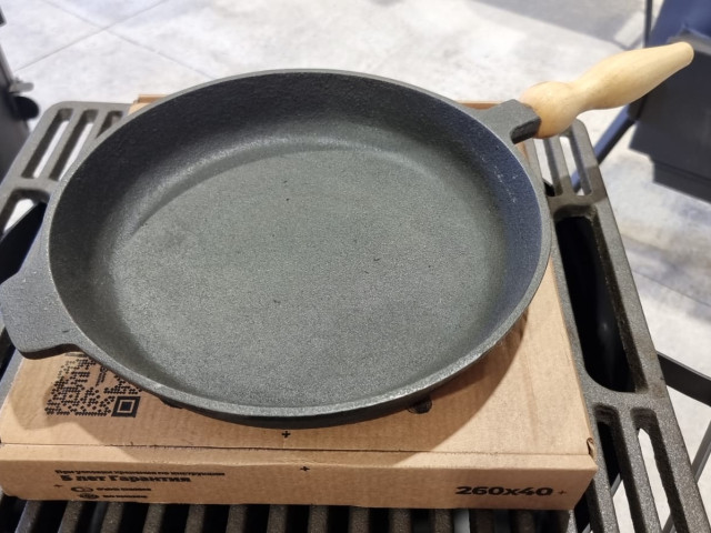 Чугунная сковорода 260х40мм со съёмной ручкой