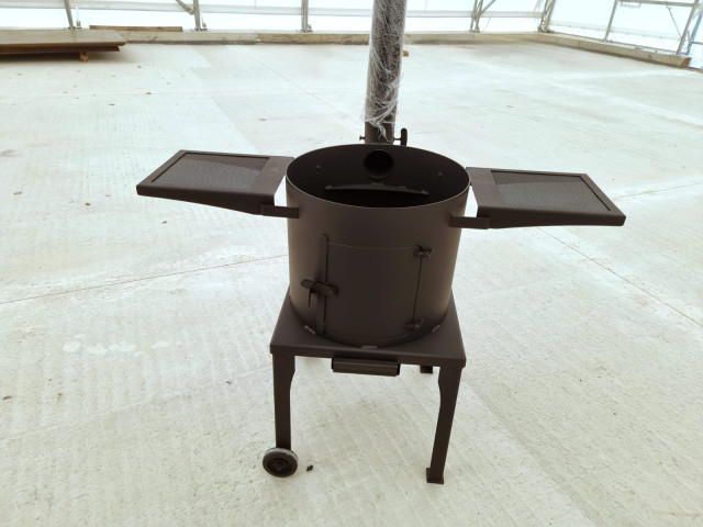 Krāsns ar plauktiem un skursteni, apaļa 4mm - D36, D40, D45, D50