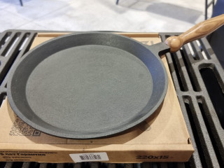 Чугунная сковорода блинная 220*15 мм